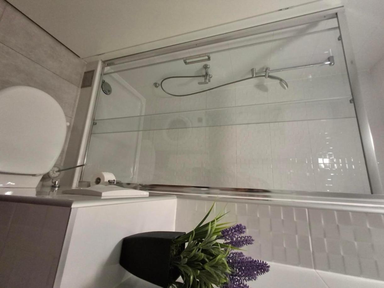 Apartment Anic Bol Eksteriør billede