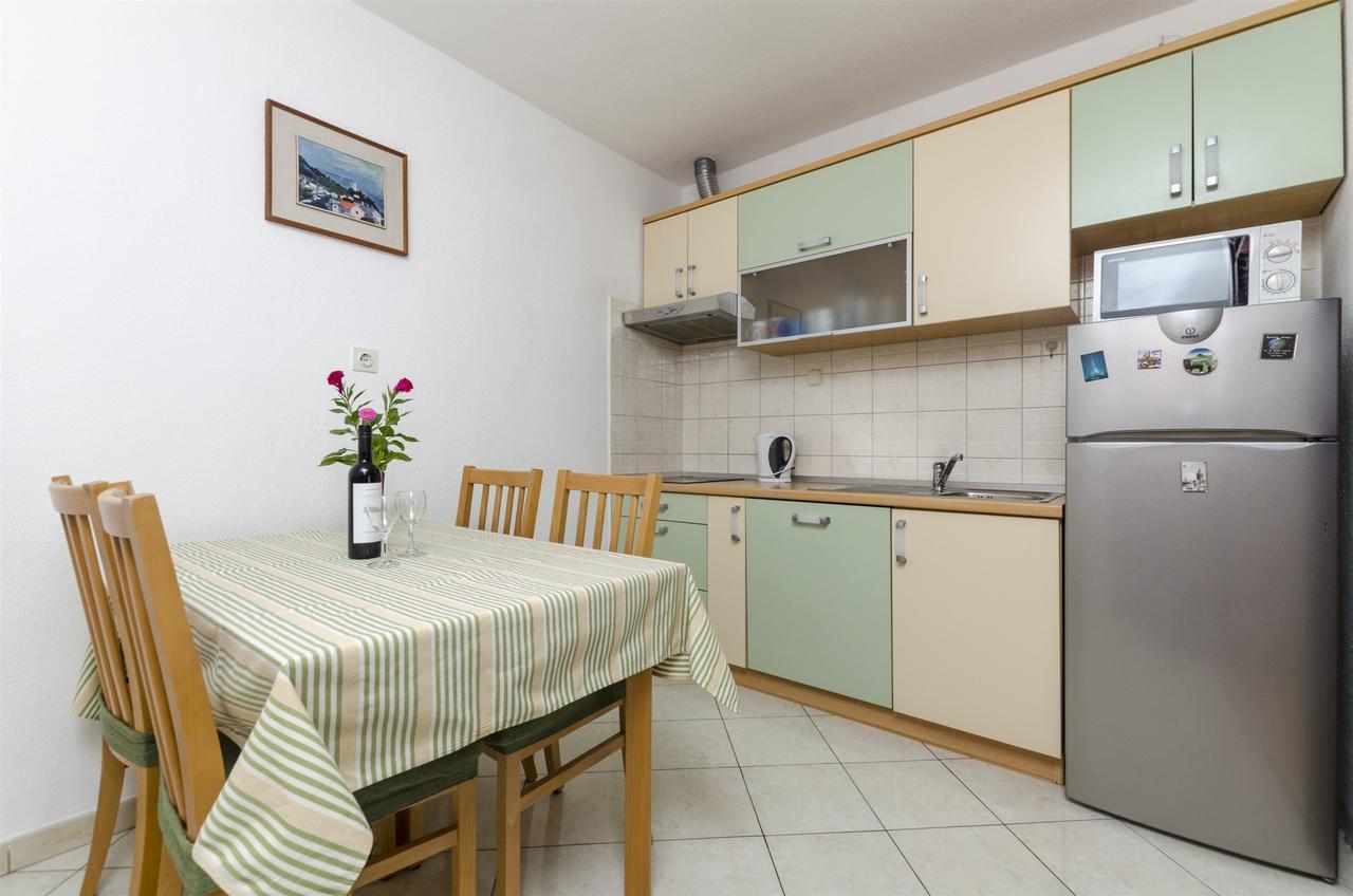 Apartment Anic Bol Eksteriør billede